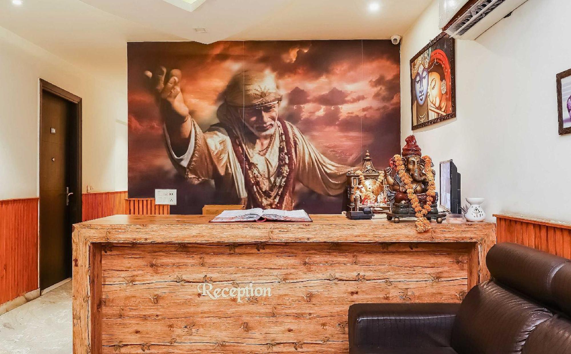 Hotel O Shri Sai Дели Экстерьер фото