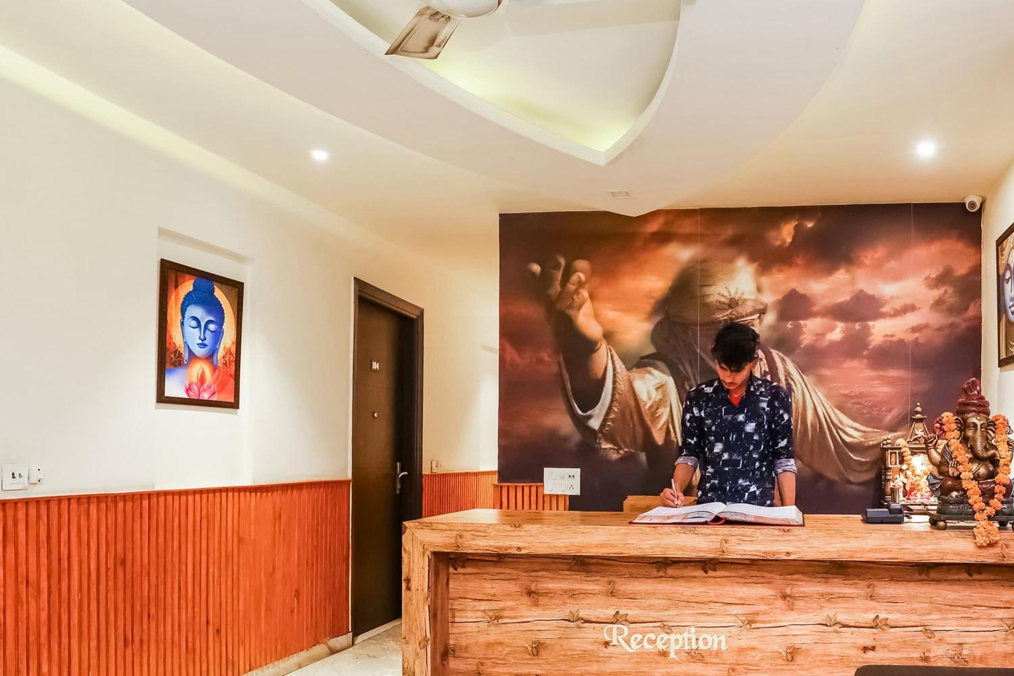 Hotel O Shri Sai Дели Экстерьер фото